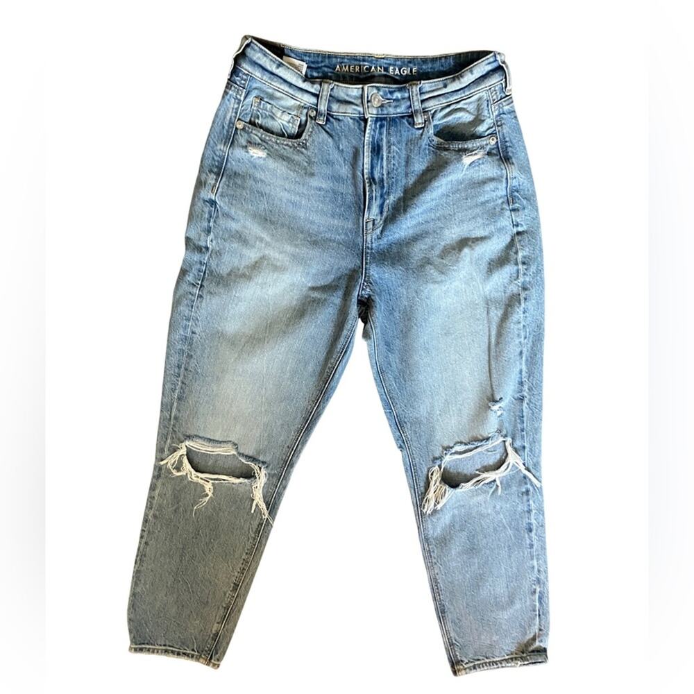 American Eagle Outfitters Light Blue Relaxed Jeans size 4